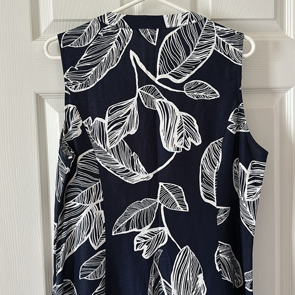 Laura Navy/White Leaf Dress - Picture 6 of 7